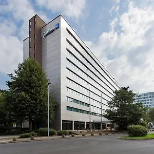 4* فندق Radisson Blu Conference Hotel,
